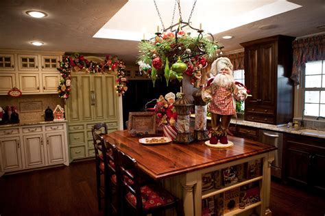 10 Kitchen Christmas Decoration Ideas | Lovely Spaces