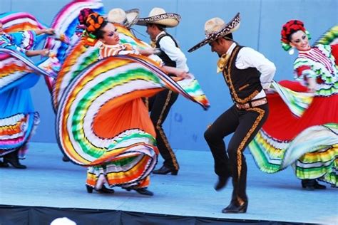 10 motivos para enamorarte de las danzas folclóricas de México ...