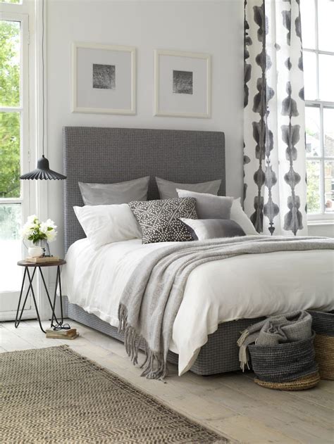 10 Simple Ways To Decorate Your Bedroom Effortlessly Chic ...