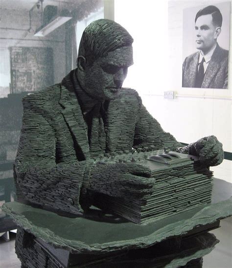 105 años del nacimiento de Alan Turing: siete citas que debes conocer