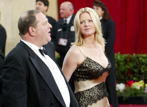 11 Weird and Wonderful Moments From the 2003 Academy Awards Red Carpet
