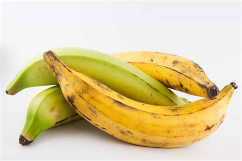 13 Different Types of Bananas