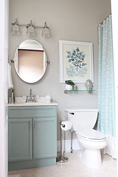 13 Pretty Small Bathroom Decorating Ideas You’ll Want to ...