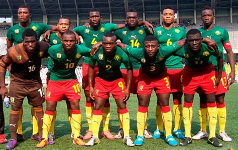 14 futbolistas cameruneses fueron suspendidos por mentir ...
