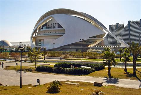 14 Top Tourist Attractions in Valencia & Easy Day Trips ...