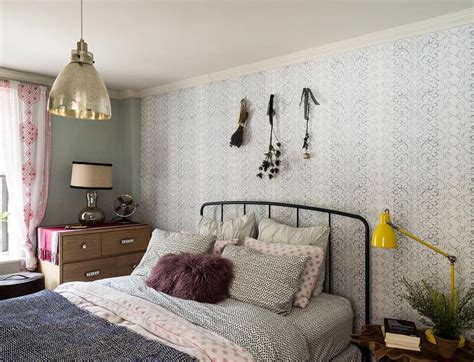 15 Eye Catching Master Bedroom Accent Walls