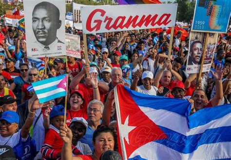 15 imágenes del Primero de Mayo › Cuba › Granma   Órgano oficial del PCC