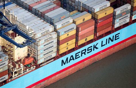 17 Int’l Shipping Lines Return to Iran | Financial Tribune