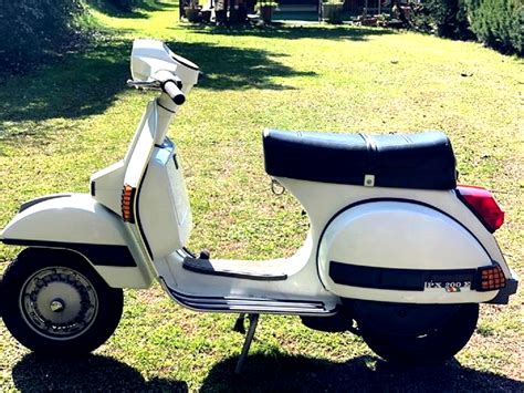 1985 VESPA PX200E “Rainbow” – The timeless Vespa !!!   Italian Vintage ...