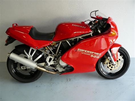 1993 Ducati 900 SS   Moto.ZombDrive.COM