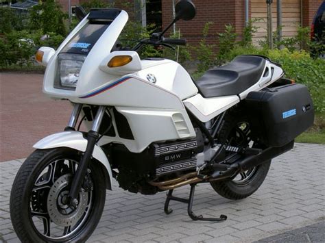 1st gen BMW K100rs is the best looking BMW ever ...