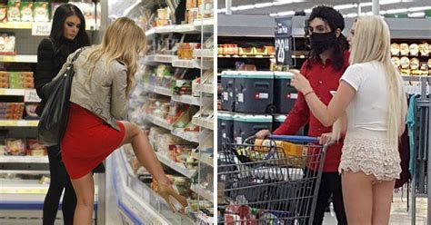 20 Pictures Of Walmart Shoppers Who Just Don t Care ...