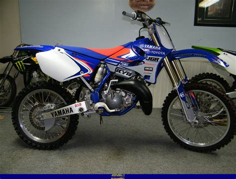 2004 Yamaha YZ 125: pics, specs and information ...
