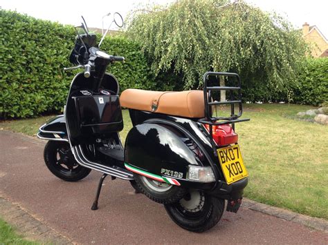 2007 piaggio vespa px125 low mileage italian   many extras   one owner ...