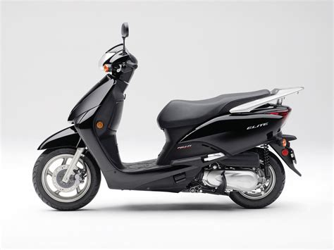 2010 HONDA Elite Scooter pictures. accident lawyers info