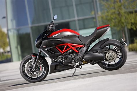 2011 Ducati Diavel | Top Speed