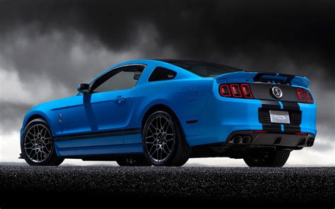 2012 Ford Shelby GT500 Reviews and Rating | Motor Trend