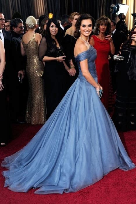 2012   The Oscars   84th Academy Awards   Penelope Cruz wears Giorgio ...