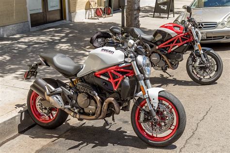 2015 Ducati Monster 821 review   RevZilla