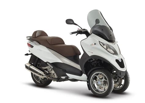 2015 Piaggio MP3 500 3 Wheeled Scooter Is Here   autoevolution
