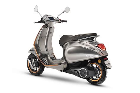 2018 Vespa Elettrica Goes Live At EICMA   autoevolution