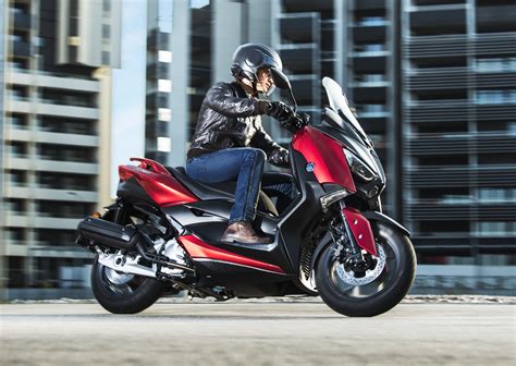2018 Yamaha X Max 125 scooter released in Europe