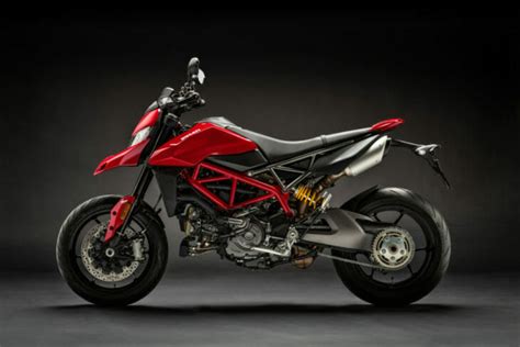 2019 Ducati Hypermotard 950 and 950 SP First Look