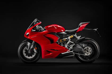 2020 Ducati Panigale V2 First Look: 11 Fast Facts Ultimate ...