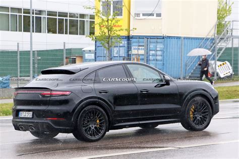 2022 Porsche Cayenne Coupe Spotted With A New Nose Job ...