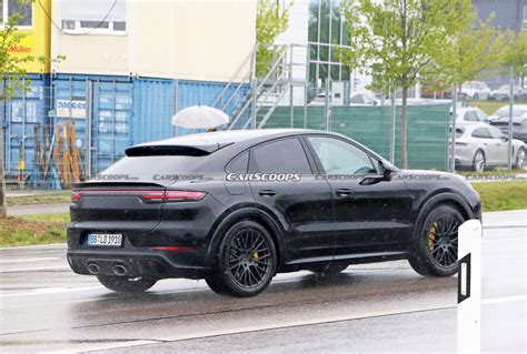 2022 Porsche Cayenne Coupe Spotted With A New Nose Job ...