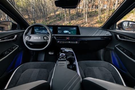 2023 Kia Niro Shows Off EV6 Style Interior With Twin Displays | Carscoops