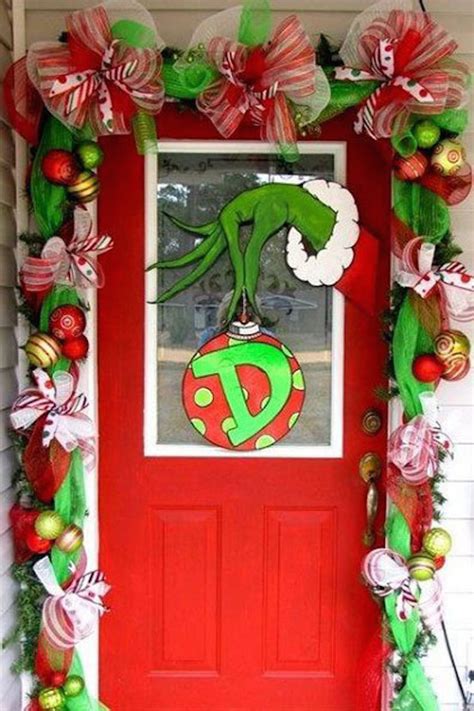 21 Christmas Door Decorations Ideas You Should Try   Feed ...