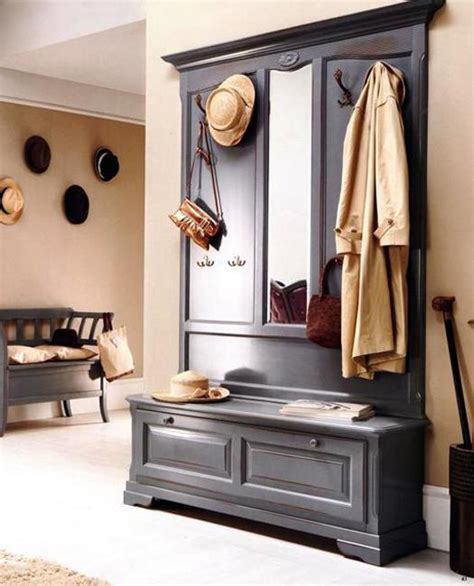 22 Modern Entryway Ideas for Well Organized Small Spaces