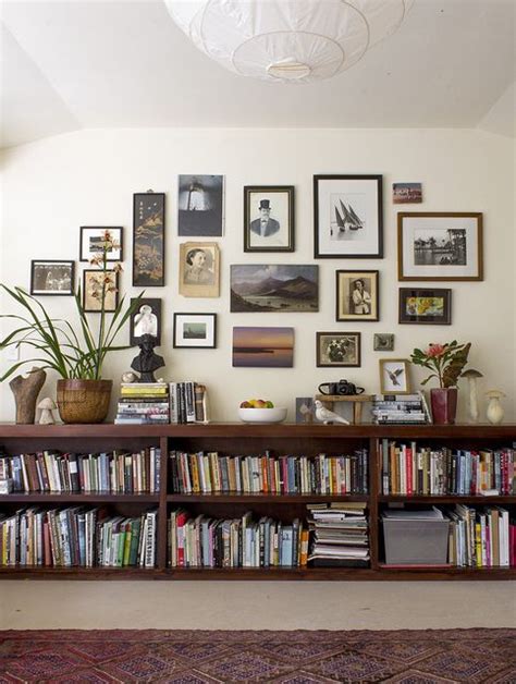 25 Cool Ideas To Decorate Your Room With Books