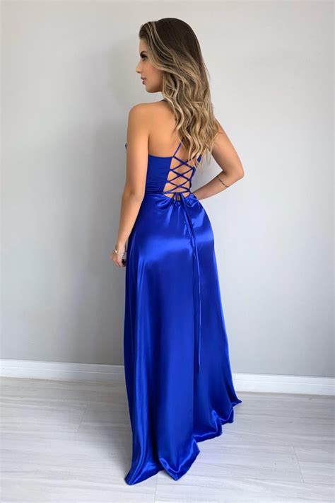 +25 Formas de llevar un Vestido azul y lucirte con el mejor outfit