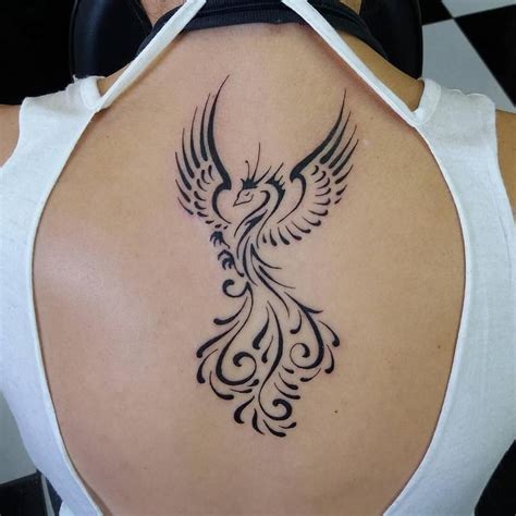 29 tatuajes del Ave Fénix con significado para mujeres y ...