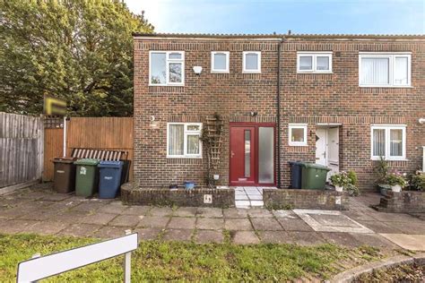 3 Bedroom End Of Terrace For Sale In Algar Close, Stanmore ...
