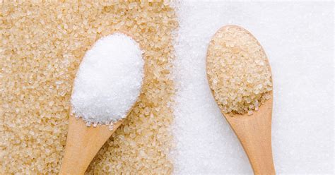 3 Diferencias entre tomar azúcar blanco y moreno y cuál es ...