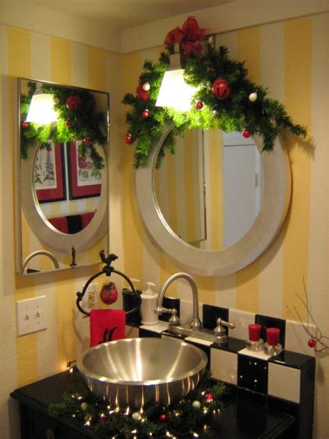 30 Cool Bathroom Christmas Decoration Ideas