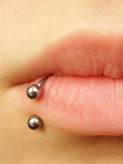 30+ Cute Lip Piercing Ideas