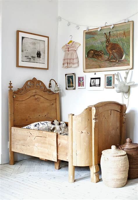 30 Vintage Kids Rooms That Stand the Test of Time