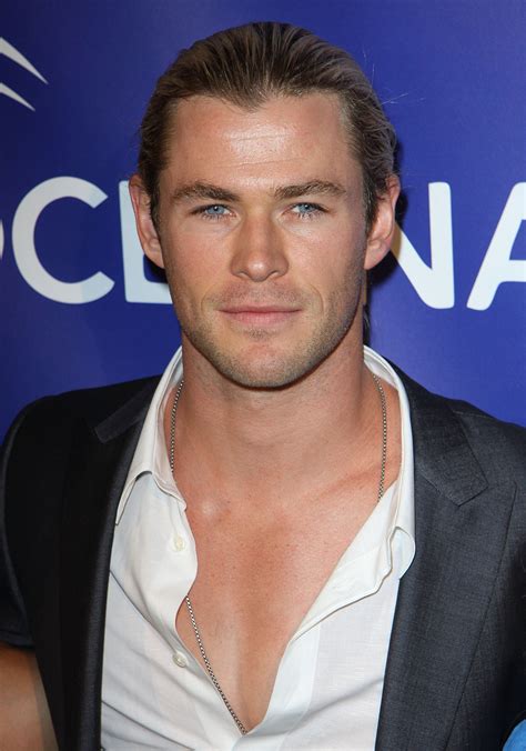 32 Pictures Proving Chris Hemsworth Is Actually A God