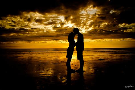33 Romantic Love Pictures To Share – The WoW Style