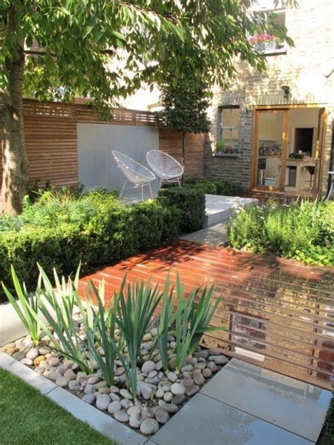 44 Small Backyard Landscape Designs to Make Yours Perfect ...