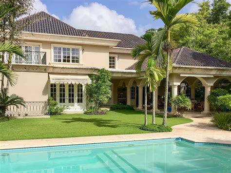 5 bedroom luxury Villa for sale in Cuesta Hermosa, Santo Domingo ...