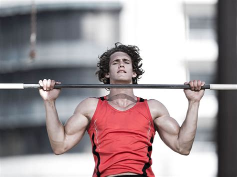 5 ejercicios de hombro más difíciles con peso corporal