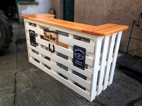 50+ Best loved Pallet Bar Ideas & Projects   Easy Pallet ...