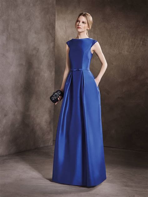 50 vestidos de noche azul rey para brillar como invitada   bodas.com.mx