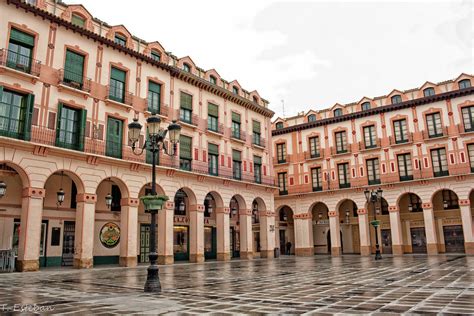 6 Plazas emblemáticas que no puedes dejar de visitar en Huesca ...