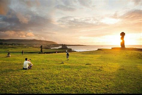 61 best Easter Island images on Pinterest | Easter island ...